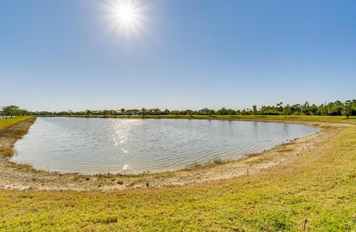South Gulf Cove House | Pet-Friendly Port Charlotte Home w/Pond Views!