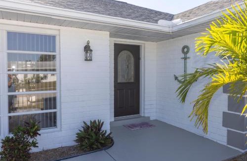 Edgewater House | Pet Friendly, Private Pool, Boating easy to get out to Charlotte Harbor, Close to activates and beach life