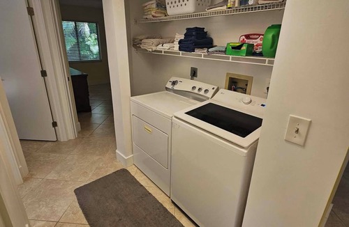 Fort Myers Shores House | Pet friendly, waterfront property on a canal off of the Caloosahatchee River