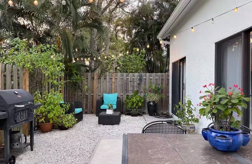 Pine Ridge House | Pleasant 3-bedroom Coastal townhome in Pelican Ridge, Naples- Walk to the Gulf
