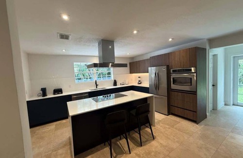 Davie House | Pond Mirage/Padel & Golf Haven