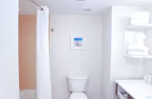 Wesley Chapel Hotel | Pool Access + Prime Location Near I-75, Shopping, Trails & Family Fun - 2 Units