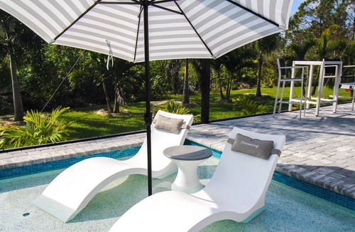 Port Charlotte House | Pool & Spa, Luxury, Poolside Dreaming