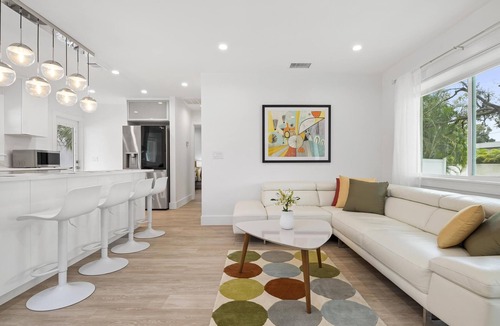 Arlington Park House | PRICE REDUCED AND ONLY A FEW MINUTES FROM THE #1 BEACH IN THE US!