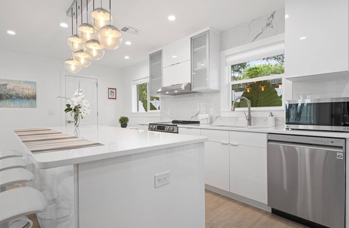 Arlington Park House | PRICE REDUCED AND ONLY A FEW MINUTES FROM THE #1 BEACH IN THE US!