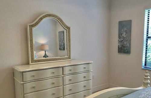 North Naples Villa | Pristine Villa in Marbella Isles- 3 beds & 2 baths