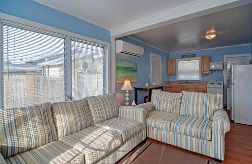 Treasure Island House | Quiet Cottage < 1/2 Mi to Gulf Coast & Boardwalk!