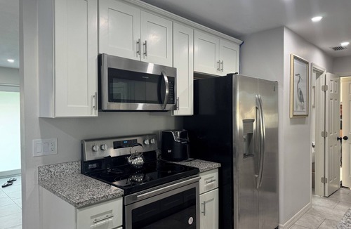 Englewood East House | Relax & Play.Getaway Awaits, Golfers's Dream and amazing sunsets.