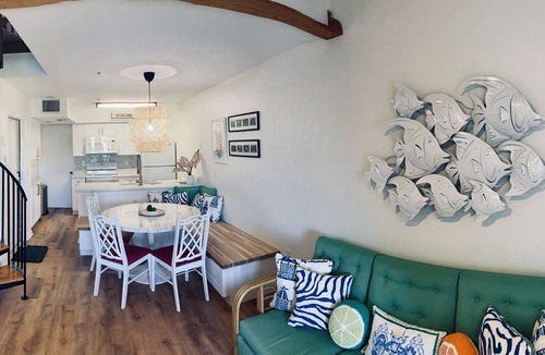 Placida House | Remodeled Hideaway- Golf Cart, Paddle Boards, Pool, Free Ferry