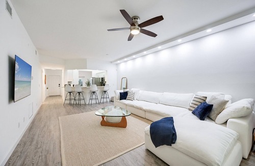 Pelican Bay Condo | Renovated 2BR in Pelican Bay - Private Beach Access & Amenities
