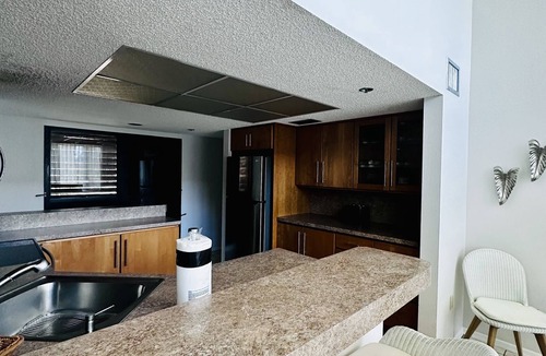 Longboat Key Condo | Renovated Beach Penthouse sleeps 10 - luxurious Longboat Key Beach Florida!
