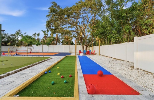 Ballentine Manor Estates House | Resort Home Near Beach + Pool + Golf + Pickleball