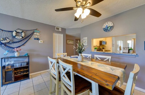 Trailer Estates House | Resort Retreat w/Pools! 6 Mi to Bradenton Beach