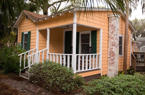 Historic District Cottage | Romantic Getaway for 2