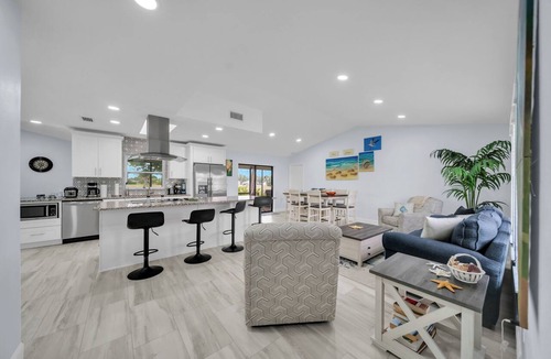 Rotonda Heights House | Rotonda Oasis Spa, Canal & Near Beaches