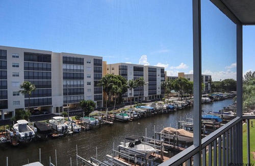 South Island Condo | ROYAL PELICAN 344 - FUN IN THE ISLAND SUN FOR BARGAIN PRICE!