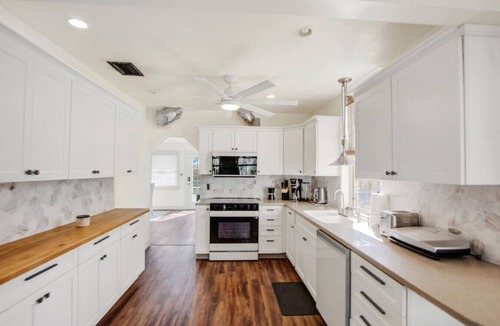 Cortez House | Rustic Coastal Escape| Pool | Fire Pit