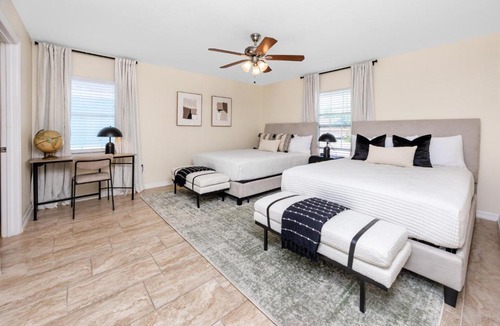 Terrace Park House | Safari Breeze - Gorgeous Home by Busch Gardens and Adventure Island