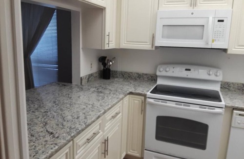Madeira Beach Condo | SALE Aug Sept Oct Nov Dec lo week rate Villa Madeira Condo Direct Gulfbeach View