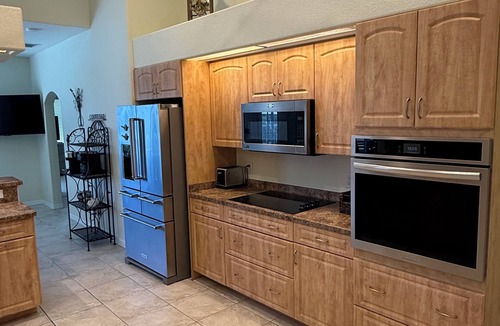 Port Charlotte House | SALTWATER POOL and SPA, on CANAL in marvelous Port Charlotte