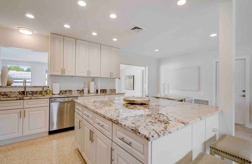 Southgate House | Sandpiper*Heated Pool*Minutes to Siesta Key Beach