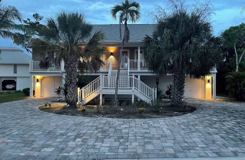 The Dunes House | Sanibel Retreat: Splendid Home with Heated Pool & Easy Bike Access to Beach!