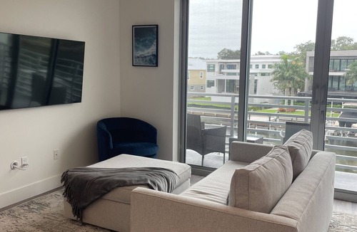 Central Sarasota Condo | Sarasota Bay Views Luxury Waterfront