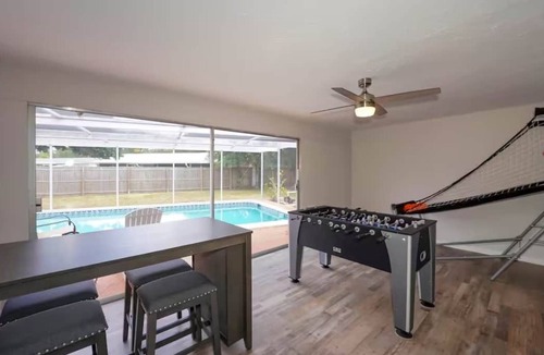 Southgate House | Sarasota House With Pool