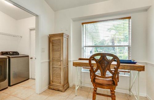 Crown Pointe Villa | Screened Lanai + Workspace! Naples Stay Near Gulf