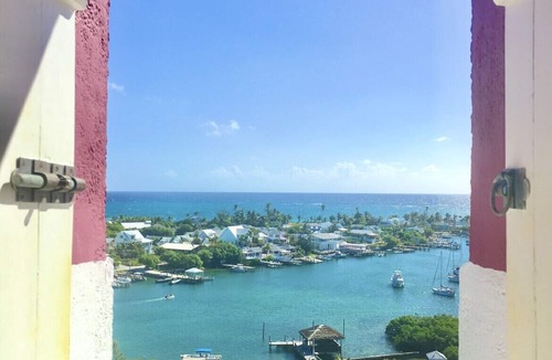 Hope Town House | Second Wind - Atlantic Views - Just Steps to Beach!