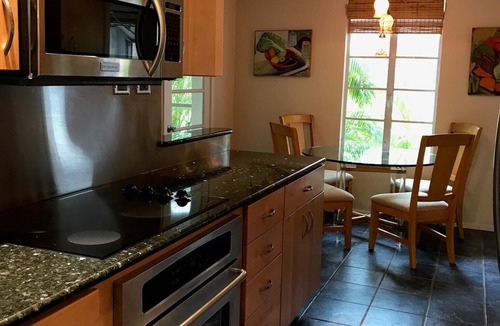 Siesta Key House | Siesta Key Gem ! -50' Lap Pool, Hot Tub and just one Block to Siesta Key Beach!