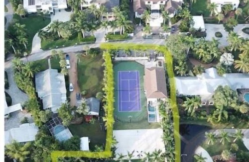 Bay Isle House | Siesta Key Sports Paradise- bball, vball, tennis, pickleball