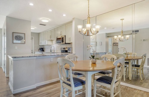 Siesta Key Condo | Siesta Sand & Sunsets-Breathtaking Beach Views-B204-2 BR, 2 BA condo