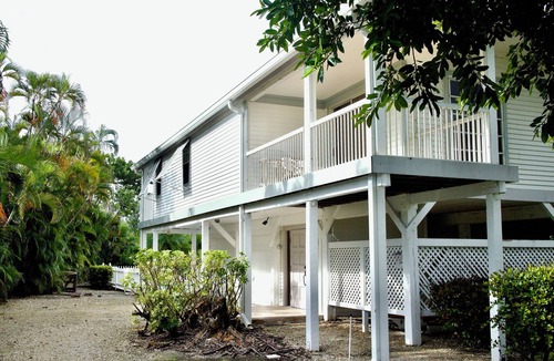 The Dunes House | Simply Wonderful 3-Bedroom Sanibel Home With A Pool In The Dunes