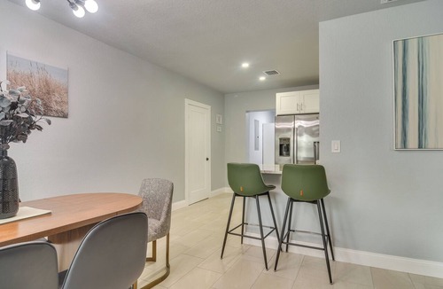 Safety Harbor House | Sleek & Central! Safety Harbor Home Near Beaches