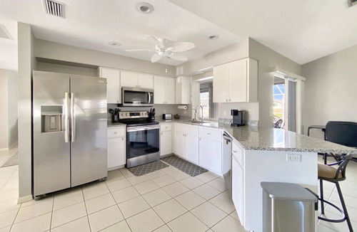 Pebble Beach Villa | Sleeps 6, FULL refund*, heated pool