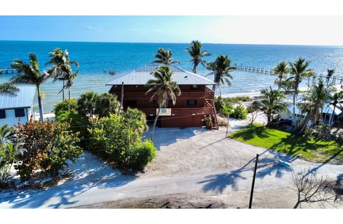 Bokeelia Apartment | Snapper 1 bedroom ground unit in a beach lodge in charming Bokeelia pine island