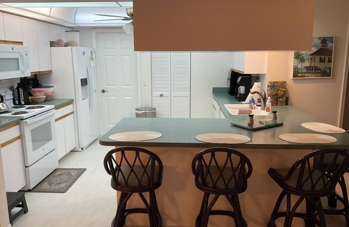 Englewood East House | SNewly remodeled 3 bedroom 2 bath private pool home and hot tub close to beach