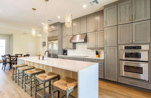 Naples Park House | Sorrento 5BR Pool Home | Hot Tub, Walk to Beach