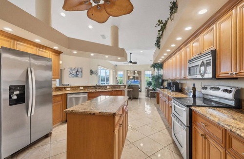 South Gulf Cove House | South Gulf Cove Private Vacation Home with Pool and Hot Tub - Only 15 Minutes to SWFL Beaches!