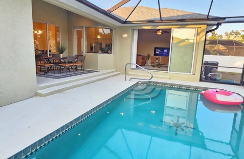 South Gulf Cove Villa | South Gulf Cove's Aldama Ensenada, Your 3 Bed, Pool Home Vacation Villa Awaits!