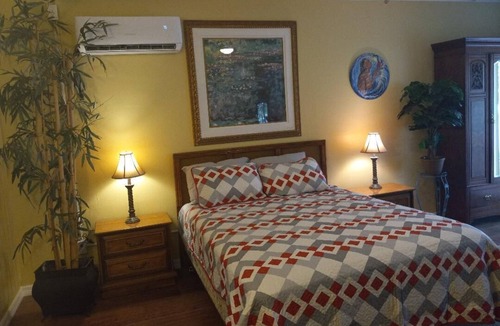 Bayshore Gardens House | Spacious 3bdrm Home-Close to IMG-SCF