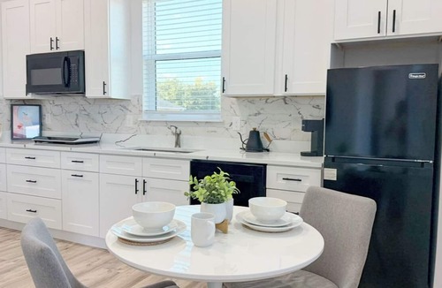 Warm Mineral Springs House | Spacious 4-bedroom house in charming North Port with AC