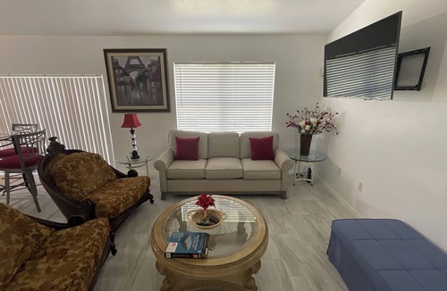 Eisenhower House | Spacious 4-bedroom house in peaceful Lehigh Acres with WiFi, AC. Newly remodeled