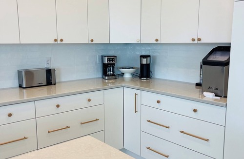 South Island House | Spacious 5-bedroom house w/Elevator, Canal, and heated pool Fort Myers Beach