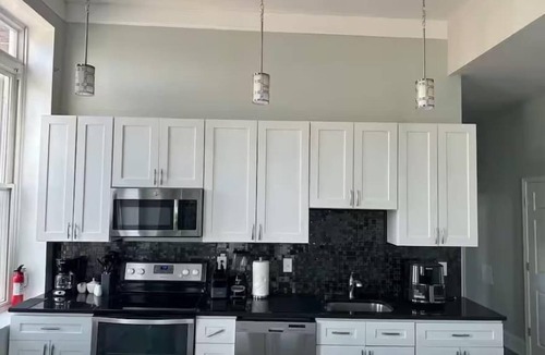 Downtown Baltimore Apartment | Spacious 8BR/6BA Downtown Penthouse home/Parking