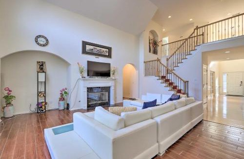 Fairburn House | Spacious Atlanta Home with Deck and Seasonal Pool!