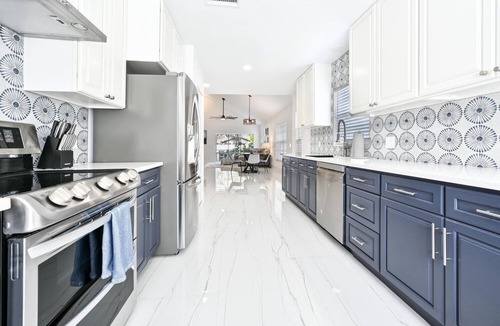 Coachman Glen Villa | Spacious+cozy house, near the beach, heated pool.