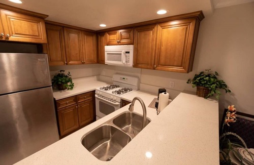 Hermosa Village House | Spacious home in Anaheim 2bedrooms,2.5bathrooms -Ideal for corporate housing