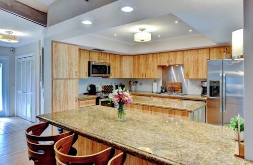 Gulf Gate Estates House | Spacious pool house minutes from Siesta Key Beach